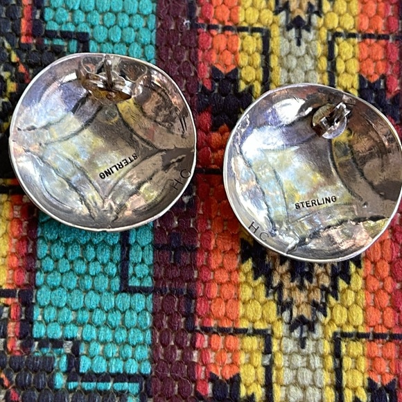 Sterling Silver Earrings 💕 - Picture 2 of 2